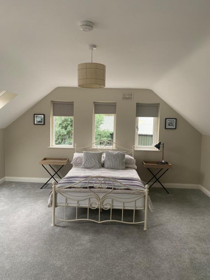 The Mews Villa Newbridge  Kültér fotó